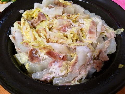 タジン鍋で白菜豚バラの挟み蒸し